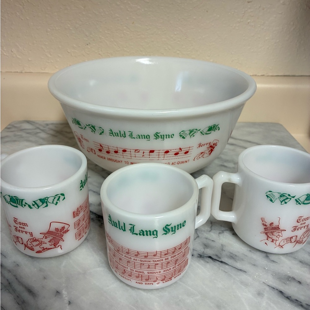 Vintage Tom & Jerry Fire King Punch Bowl and Mugs Set